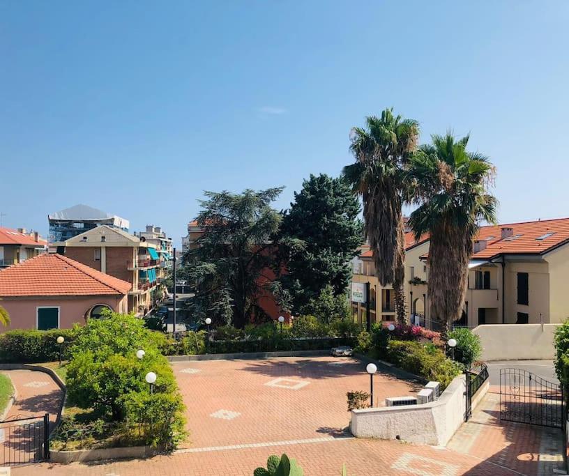 Apartamento Pietra Ligure - Essential With Swimming Pool Exterior foto