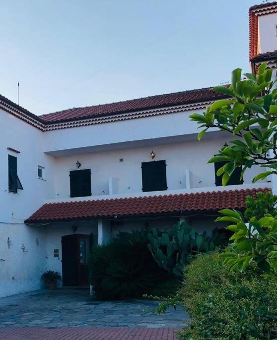 Apartamento Pietra Ligure - Essential With Swimming Pool Exterior foto